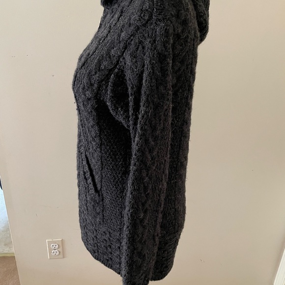 Inis Crafts 100% merino wool size small dark grey full zip cable sweater - Picture 3 of 10